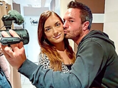 Blasen, Braunhaarige, Lecken, Pov, Muschi, Rasiert, Jungendliche (18+), Spielzeuge