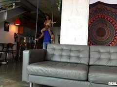 Amerikanisch, In den arsch, Blasen, Aufs gesicht abspritzen, Würgen, Öl, Rasiert, Nass