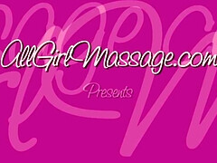 Leie, Grosser arsch, Braunhaarige, Vollbusig, Lesbisch, Massage, Natürlichen titten, Titten