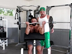 デカパイ, フェラチオ, イマラチオ, 顔面騎乗, ハードコア, オマンコ, ラフ, 三人