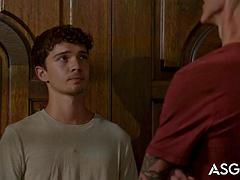 Анальный секс, Большой член, Минет, Геи, Мастурбация, Мускулы, Тату