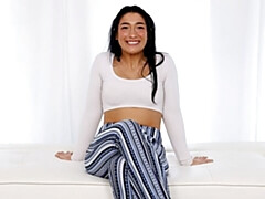 Culo grande, Verga grande, Tetas grandes, Mamada, Morena, Estilo perrito, Pov