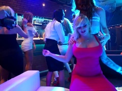 Habillées, Club, Dansant, Poupée, Hard, Embrassement, Lesbienne, Mouillée