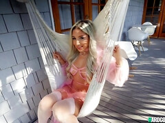 Красотки, Спальня, Эротика, Сидя на лице, Лесбиянка, Лизание, Белье, Оргазм