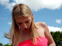 Grote mammen, Rondborstig, Hardcore, Natuurlijke tieten, Buiten, Gezichtspunt, Rok, Tiener