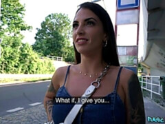 Culo grande, Verga grande, Tetas grandes, Morena, Interracial, Madres para coger, Perforación, Tatuaje