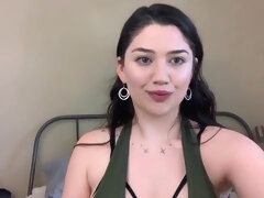 Culo, Tetas grandes, Penetracion con dedos, Abierta, Lencería, Masturbación, Tetas naturales, Estriptis