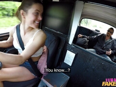 Américain, Brunette brune, Queue, Piercing, Nénés