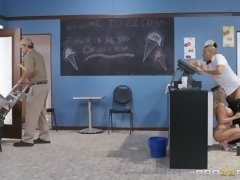 おもらし, アナル, デカパイ, ブロンド, フェラチオ, イく瞬間, 顔射, 剃毛