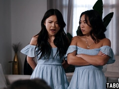 18, アジア人, 茶髪の, エロティック, 小柄, ティーン, 三人, オッパイの