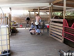 Blasen, Schwanz, Freundin, Hd, Im freien, Muschi, Ablutschen, Gefesselt