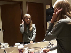 Anal, Salle de bains, Derrière les coulisses, Grosse bite, Hd, Naturelle, Petite femme, Allumeuse