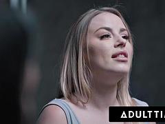 Anal, Sucer une bite, Hard, Police, Réalité, Tatouage, Nénés