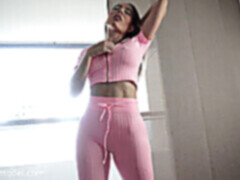 Workout sex, ash-blonde, instructing