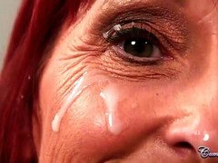 Grote kont, Grote mammen, Pijpbeurt, Lul, Sperma in gezicht, Omie, Rijpe lesbienne