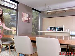 フェラチオ, 茶髪の, エロ熟女, 手コキする, 淫乱熟女, オマンコ, 叫ぶ, 義母