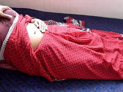 Indian Mommy Enjoys Vibrator and Cock