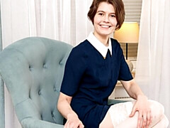 18, お尻, 茶髪の, 指いじり, 自然山雀, 一人, ストリッピング, ティーン