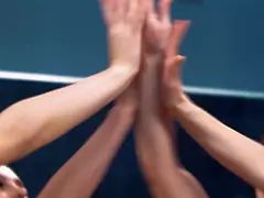 Grosser arsch, Grosse titten, Schwarz, Gesichtssitzen, Fußfetisch, Lesbisch, Gummi, Ablutschen