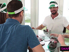 フォアサム, ティーン