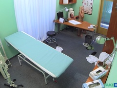 素人, フェラチオ, カップル, 医者, バック, なめる, ユニフォーム, のぞき