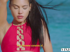 フェラチオ, 茶髪の, 顔射, 手コキする, ラティーナ, フェラする