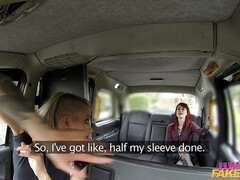 Enthousiasteling, Kont, Auto, Lesbisch, Likken, Buiten, Roodharige vrouw, Billekoek