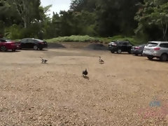 素人, 指いじり, 彼女, オーガズム, パンティ, 小柄, 公共, 濡れ