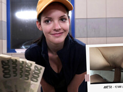 Schönheit, Auto, Tschechisch, Aufs gesicht abspritzen, Handjob, Pov, Öffentlich, Jungendliche (18+)