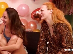 Amateur, Morena, Juegos, Lesbiana, Lamidas, Fiesta, Coño, Pelirrojo