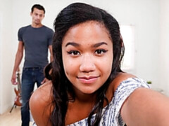Blasen, Braunhaarige, Hundestellung, Interrassisch, Latina, Natürlichen titten, Jungendliche (18+), Titten