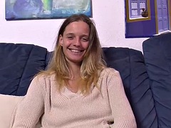 Enthousiasteling, Grote lul, Grote mammen, Pijpbeurt, Stel, Duits, Openbaar, Tieten likken