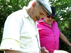 Nana, Dingue, Français, Mature, Nue  à poil, De plein air, Chatte, Rugueux