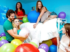 Vingeren, Lesbisch, Likken, Masturbatie, Feest, Roodharige vrouw, Tiener, Trio