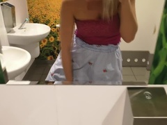 Blond, Auto, Hd, Reusachtig, Masturbatie, Slipje, Spuiten, Onder de rok
