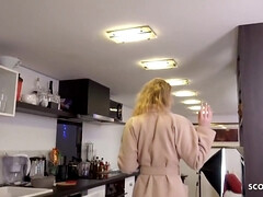 Enthousiasteling, Blond, Rondborstig, Schattig, Diep in de keel, Hd, Orgasme, Gezichtspunt