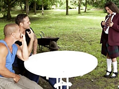 Arsch, Grosser schwanz, Blasen, Braunhaarige, Hundestellung, Dürr, Jungendliche (18+), Titten