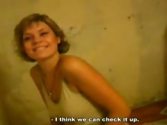 Leie, Arsch, Blasen, Handjob, Milf, Rasiert, Kurzes haar, Entkleiden