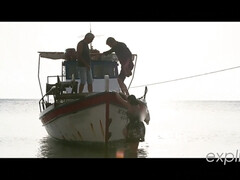 Большая жопа, Большие сиськи, Брюнетки, Грудастые, Пухленькие, Француженки, Натуральные сиськи, На природе