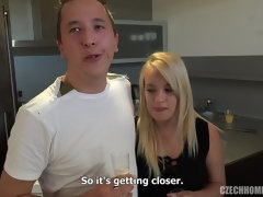 Schönheit, Blondine, Braunhaarige, Tschechisch, Brille, Natürlichen titten, Tätowierung, Jungendliche (18+)