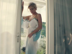 Блондинки, Грудастые, Белье, Милф, Бритые, Соло