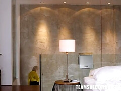 Grosse titten, Blondine, Braunhaarige, Spermaladung, Hd, Flotter dreier