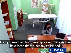 Grosse titten, Blondine, Braunhaarige, Arzt, Fingern, Hd, Lesbisch, Realität