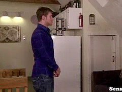 Anal, Sucer une bite, Talons, Branler, Embrassement, Transsexuelle, Jarretelles, Tatouage