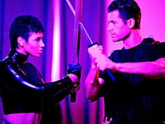 Blasen, Braunhaarige, Hundestellung, Masturbation, Dürr, Tätowierung, Jungendliche (18+), Titten