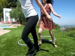 Erotisch, Latijnse vrouw, Likken, Buiten, Klein, Doordringend, Biljart, Tieten likken