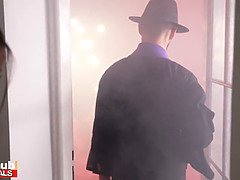 Большая жопа, Большие сиськи, Блондинки, Минет, Собачьи, Оргазм, Кричащие, Втроем