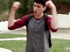 18 jahre, Grosser arsch, Grosser schwanz, Blondine, Kehlenfick, Schwanz, Nylon, Titten