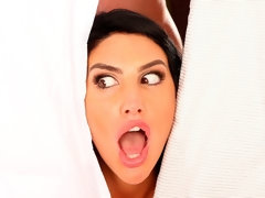 Grosser arsch, Braunhaarige, Geschnappt, Handjob, Hardcore, Latina, Masturbation, Titten