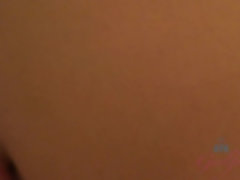 Enthousiasteling, Anaal, Pijpbeurt, Vingeren, Voetbeurt, Roken, Tieten likken, Vibrator